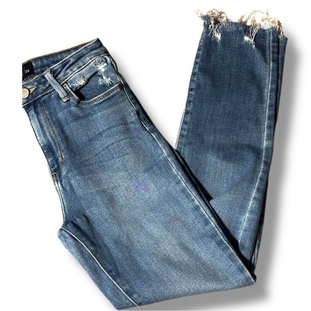Just Black Women's Straight Leg Distressed Medium Light Blue Classic Denim Jeans - Picture 13 of 13